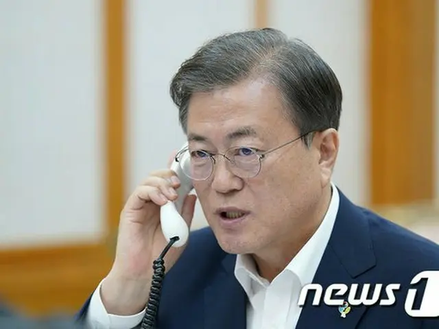 韓国の文在寅大統領がトランプ米国大統領と通話している（提供:news1）