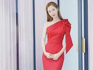 ソヒョン（少女時代）、エレガントな赤のドレスからコ・ギョンピョとカップルショットまで