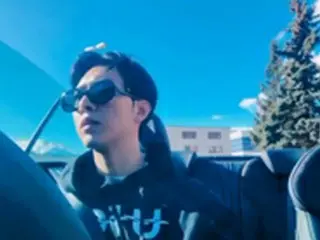 【トピック】「CNBLUE」イ・ジョンシン、異国でドライブを楽しむ姿が映画のワンシーンのようなかっこよさだと話題