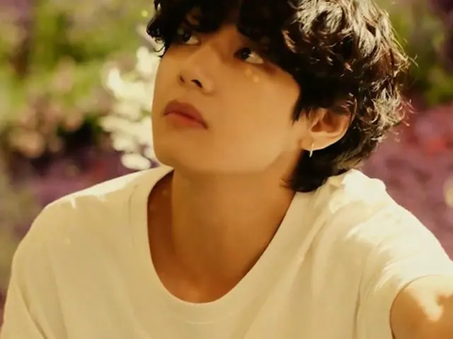 本日(6/26)18時、音源配信が先行していたBTS(防弾少年団)の日本オリジナル曲「Stay Gold」MVが公開された。