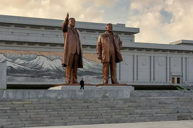 北朝鮮、金日成主席死去から26年「新たな伝記」出版（画像提供:wowkorea.jp）