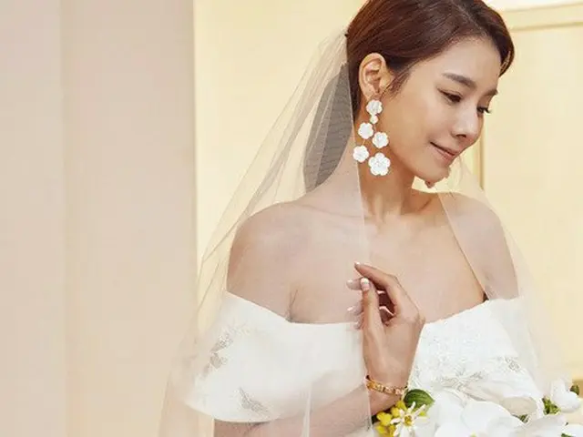 女優ファン・ジヒョン、結婚10か月で妊娠を直接報告…「10週目、つわりが辛いけれど」（提供:News1）