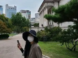 女優イム・スジョン、帽子とマスクで綺麗な顔を隠して散歩…「気分良くなりました」
