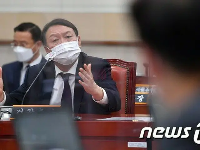 ユン・ソンニョル（尹錫悦）検事総長、チュ長官の一方的な監察指示に不快感=韓国（提供:news1）