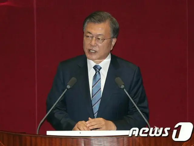 2021年度予算案の施政演説をしている、韓国の文在寅 大統領（画像提供:wowkorea）