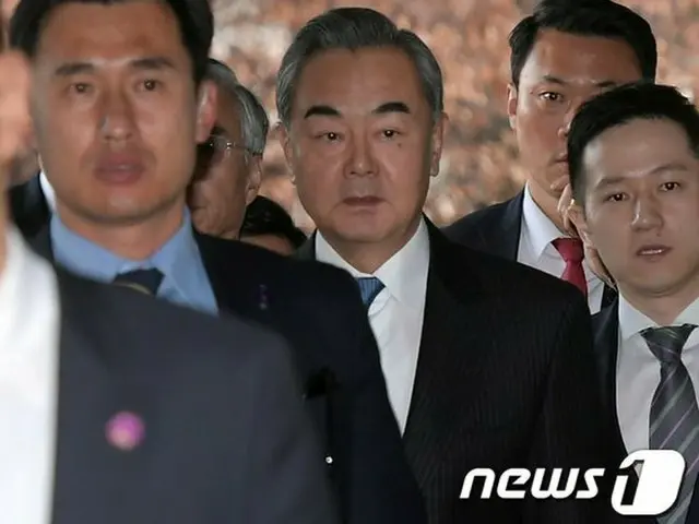王毅外相 日本に続き韓国を訪問…日本から韓国へ出発＝韓国（画像提供:wowkorea）