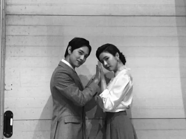 イム・シワン（ZE:A）＆シン・セギョン、新ドラマ「ラン・オン」カップルが恋人つなぎでラブラブショットを公開（画像提供:wowkorea）