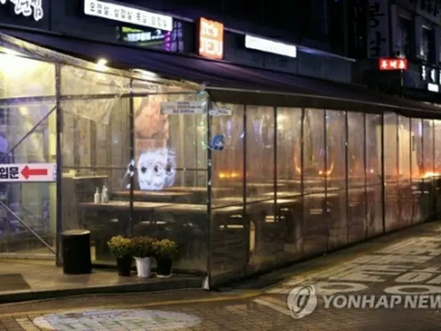 客足が途絶えたソウル市内の飲食店（資料写真）＝（聯合ニュース）