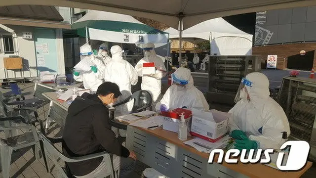 韓国防疫当局は、ソーシャルディスタンスの実施により 新型コロナ拡散の抑制効果が確認されていると伝えた（画像提供:wowkorea）
