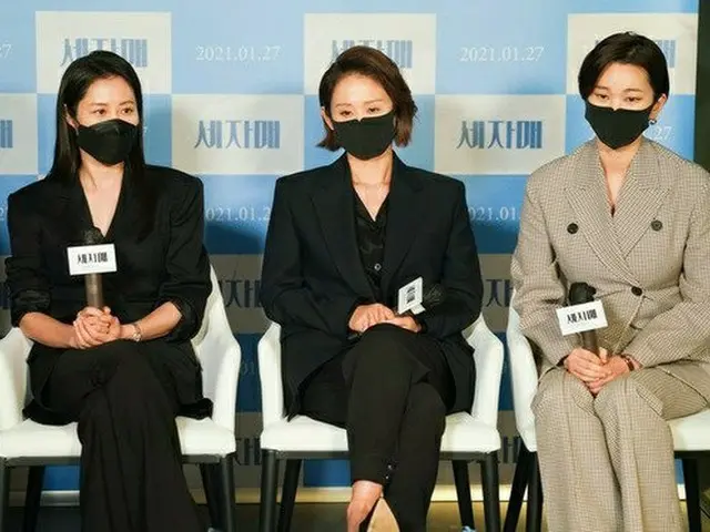 映画「三姉妹」のイ・スンウォン監督、女優ムン・ソリとキム・ソニョンを思い浮かべてシナリオを書いたことを告白（画像提供:wowkorea）