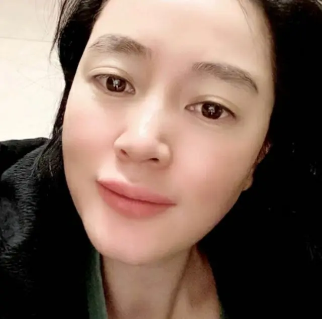 女優キム・ヘス、変わらぬ美貌…ソン・ユナ「日々もっときれいになるお姉さん」（画像提供:wowkorea）