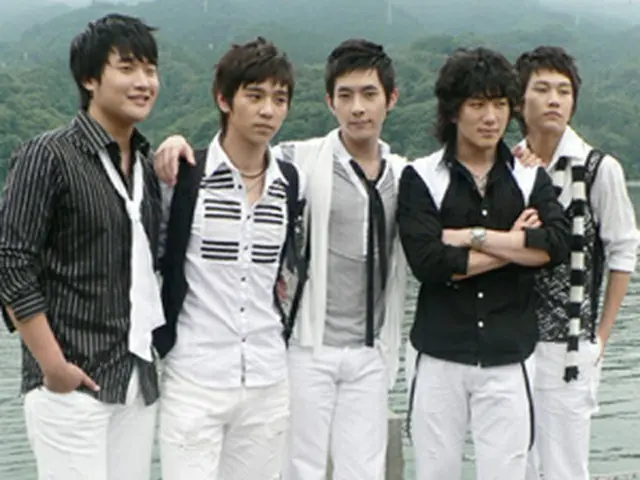 PARAN（パラン）のメンバー、（左から）P.O、ACE、RYAN、NEO、AJ
