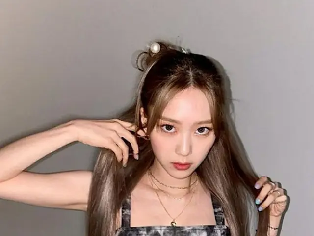 「OH MY GIRL」ジホ、タイダイワンピースで女神ビジュアル完成(画像提供:wowkorea)