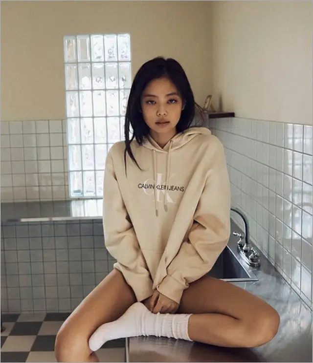 「BLACKPINK」ジェニー、ファッションブランドのグラビア写真を公開（画像提供:wowkorea）