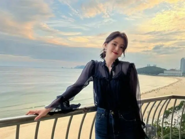 ドラマ「わかっていても」などで注目女優ハン・ソヒ、10kg増量してもこの美しさ…プサンの海辺に輝く女神（画像提供:wowkorea）