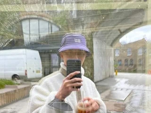 俳優パク・ソジュン、撮影地の英国で“ノーマスク”近況…温かいビジュアルは相変わらず（画像提供:wowkorea）