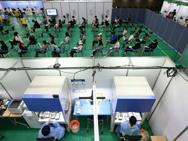 韓国の新型コロナワクチン接種完了率が、「ウィズコロナ」への防疫体系転換のための目標数値である「70%」に迫っている（画像提供:wowkorea）