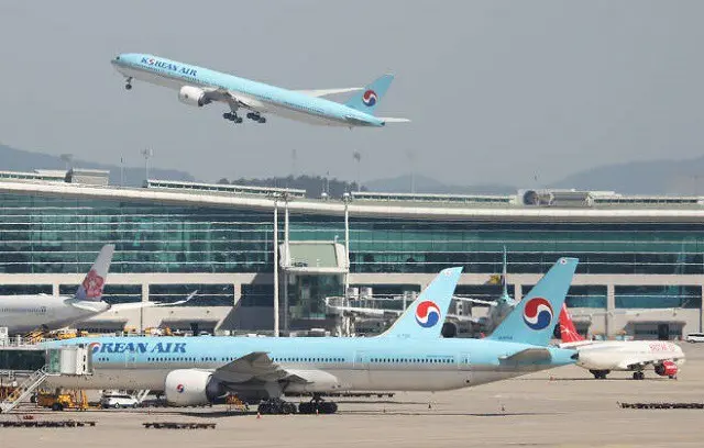 韓国ソウルの金浦空港を出発した大韓航空の旅客機が鳥と衝突し、再び引き返した（画像提供:wowkorea）