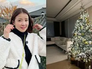 女優イ・シヨン、自宅の豪華なクリスマスツリーを公開…「我が家にもクリスマスが来た」