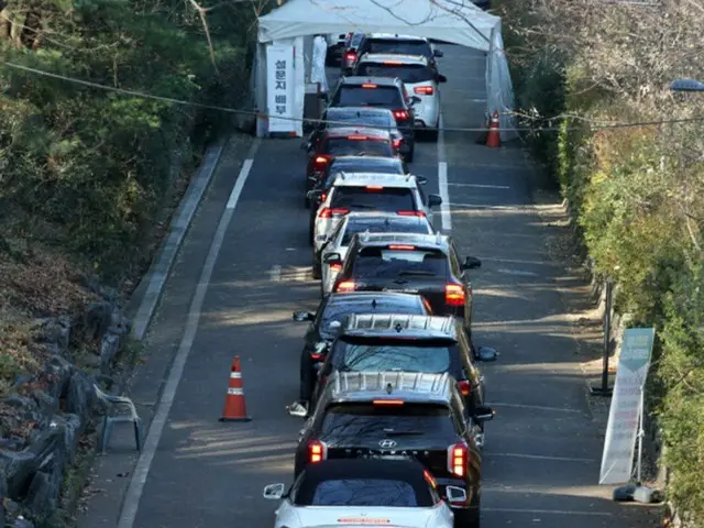 新型コロナ新規感染者”連日最多”記録の韓国、検査場に並ぶ車…「長蛇の列」（画像提供:wowkorea）