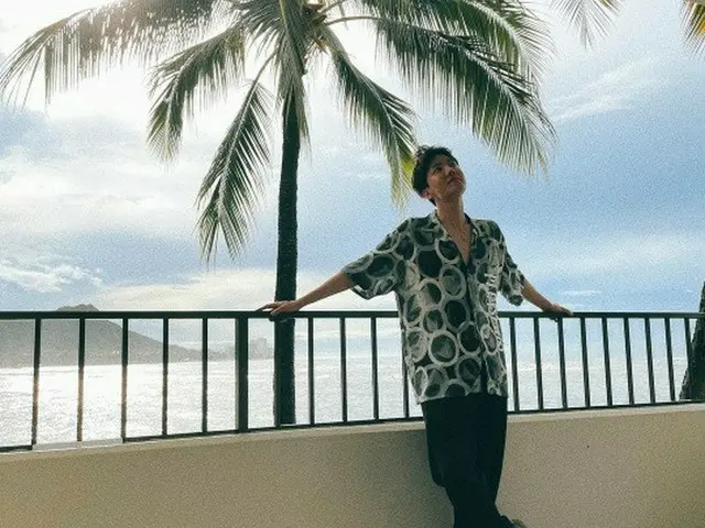 J-HOPE（BTS）、ハワイ家族旅行中に撮った写真公開…話題になった「シャツ」姿の写真も（画像提供:wowkorea）