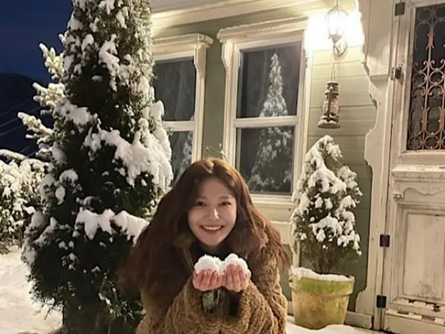 スヨン（少女時代）、雪を投げながらヒーリング… ティファニー「今度は失くさないで」（画像提供:wowkorea）