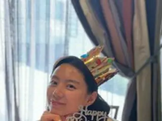 “俳優ペ・ヨンジュンの妻”パク・スジン、甘くてキュートな年末の近況伝える…“デザートはお手製？”