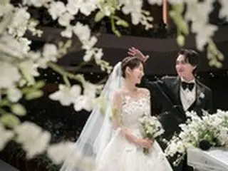女優パク・シネ、結婚式の写真公開…妊娠で二重の喜び