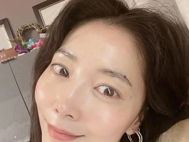 女優オ・ユナ、40代の美しい“すっぴん”公開…「びっくりレベル」（画像提供:wowkorea）