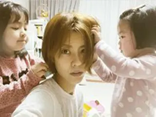 女優イ・ユンジ、髪の毛が人気爆発中…やりがいのある育児生活