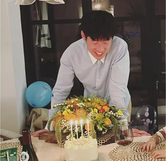 元サッカー韓国代表パク・チソン、家族と誕生日パーティー（画像提供:wowkorea）