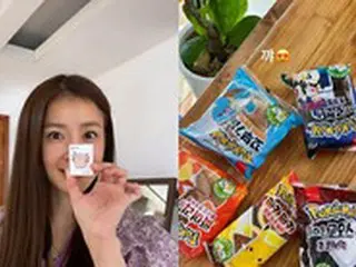 女優イ・シヨン、ポケモンパンのプレゼントに目がキラキラ…このシールがお目当て！