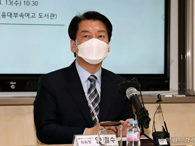 安哲秀、政権引継ぎ委員会委員長（画像提供:wowkorea）