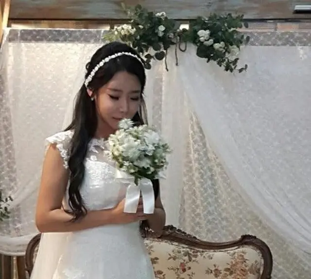イ・ウネ容疑者が2016年に結婚した時の写真（画像提供:wowkorea）