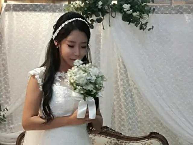 イ・ウネ容疑者が2016年に結婚した時の写真（画像提供:wowkorea）