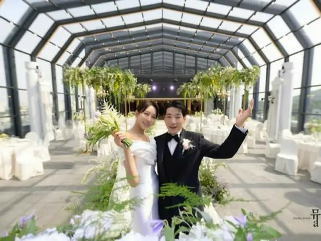 歌手パク・グン＆ハンヨン（元LPG）、結婚式グラビア公開…招待客にチェ・シウォン、キム・ジュノ（画像提供:wowkorea）
