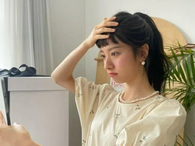 ボナ（宇宙少女）、親友になった女優キム・テリと同じ前髪でそっくり（画像提供:wowkorea）