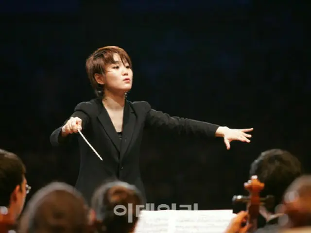 指揮者チャン・ハナが独ハンブルク交響楽団の「首席客演指揮者」に（画像提供:wowkorea）