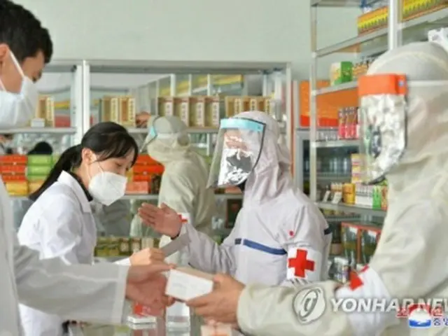 朝鮮中央通信は25日、朝鮮人民軍の軍医部門（医療部門）が党中央の特別命令に従って医薬品の供給にあたっていると伝えた＝（朝鮮中央通信＝聯合ニュース）≪転載・転用禁止≫