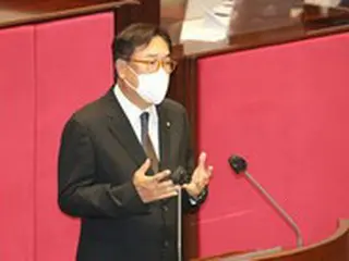 ＜W解説＞韓日議員連盟の新会長に内定したチョン・ジンソク（鄭鎮碩）議員とは？