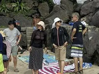 文前大統領夫妻、済州島で休暇を過ごす…前青瓦台儀典秘書官も同行