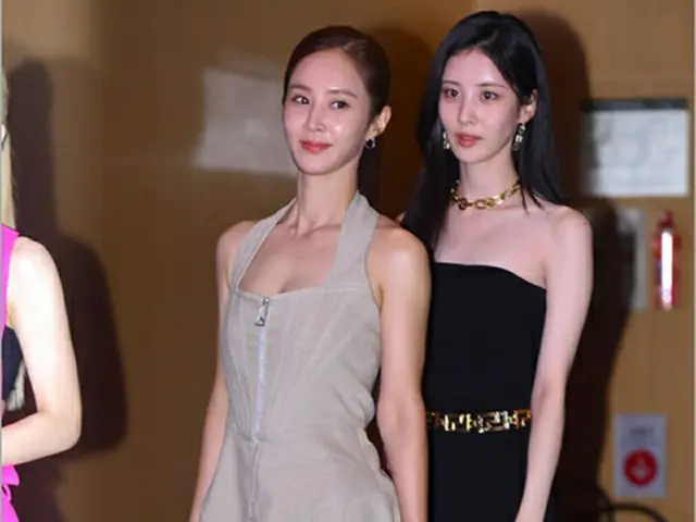 ユリ（少女時代）＆キム・ジンギョン、それぞれの魅力を放った40万超の一流ブランドドレスが話題に（画像提供:wowkorea）