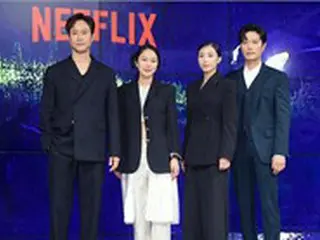 【フォト】俳優チョンウ＆パク・ヒスンら、Netflix「模範家族」制作発表会に出席