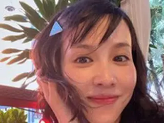女優チョ・ヨジョン、40代が信じられない超童顔ビジュアル公開…オク・チュヒョン（Fin.K.L.）「そこは、危ない」