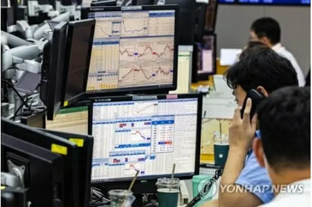 ２９日の韓国株式市場で、ＫＯＳＰＩはほぼ横ばいで引けた＝（聯合ニュース）