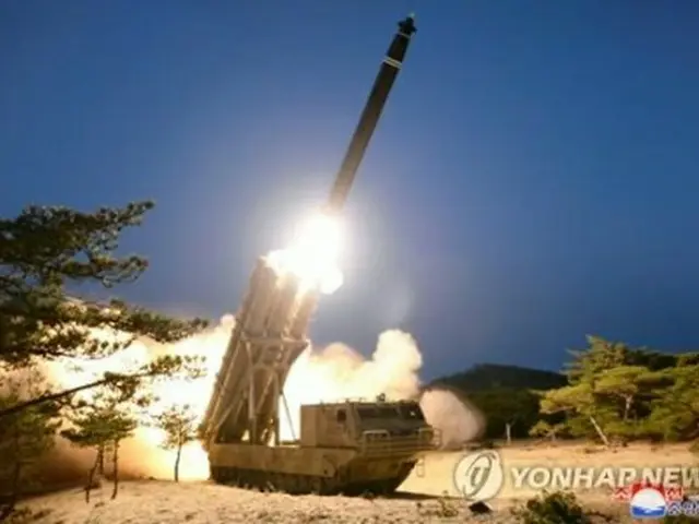 北朝鮮が2020年3月29日に発射した超大型放射砲=(朝鮮中央通信=聯合ニュース)