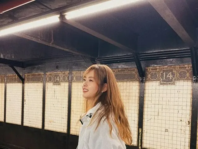 女優コ・アラ、地下鉄に乗ってNY旅行…真っ直ぐな美脚ショットを披露（画像提供:wowkorea）