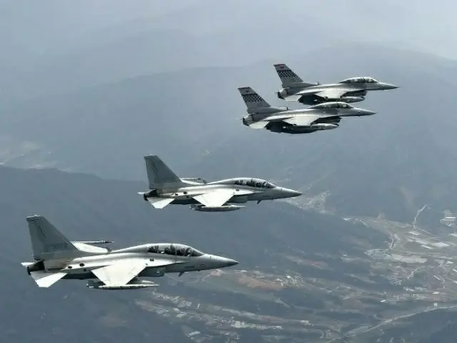 韓国空軍戦闘機の飛行訓練の様子（画像提供:wowkorea）