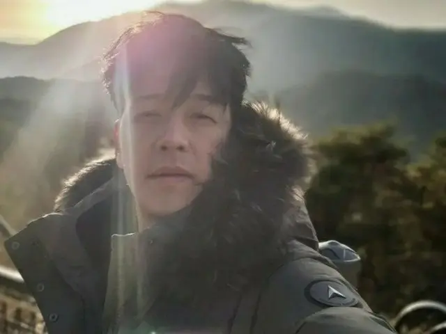 俳優リュ・シウォン、再婚後もっとイケメンになったね…”美中年”の定石（画像提供:wowkorea）