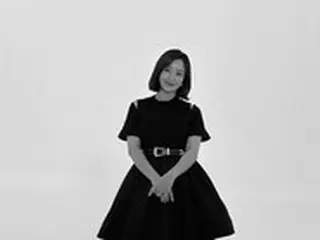 “全身パーフェクト”女優キム・ヒソン、大韓民国の国宝級女神の貫禄…脚線美が際立つ撮影オフショット